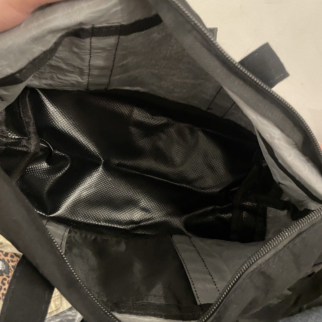 DOD Sling (Category: Sling Bags) located in Goa. Submitted by jackedstuff (Listing ID 1459637194, Image 3). Description: No issues 8 length 15 width .