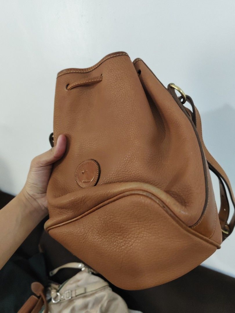 DOONEY AND BOURKE (Category: Luxury Bags & Wallets) located in Davao. Submitted by daneyvintage (Listing ID 1459526489, Image 3). Description: .