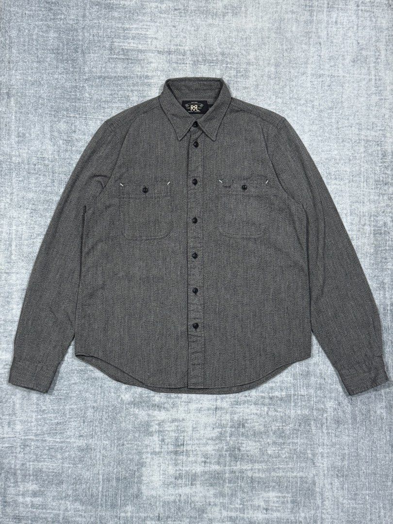 Double RL - Salt & Pepper Herringbone Button Up (Category: Tshirts & Polo Shirts ) located in Manila. Submitted by members-only (Listing ID 1459581424, Image 1). Description: Double RL Salt & Pepper Work Shirt Button-Up Size: 3 Fits Medium men's Dimes: 20 width x 26-26.5" length In great condition No issue With extra buttons 💯Guaranteed authentic.