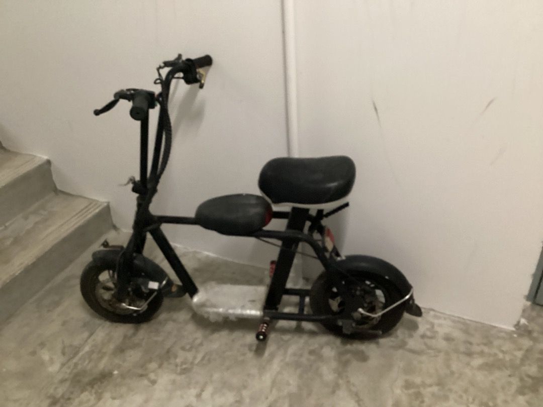 ebike setup (Category: E-Scooters & E-Bikes) located in Singapore. Submitted by oem_nami (Listing ID 1459596805, Image 3). Description: wtt/wts cb price offer up.