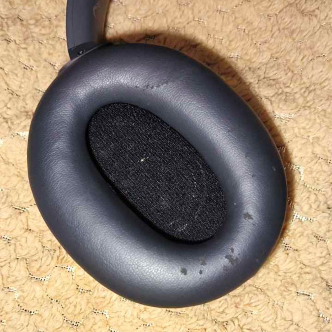Edifier W820NB Wireless Headphones (Grey) (Category: Headphones & Headsets) located in Caloocan City. Submitted by eksheeyy (Listing ID 1459493224, Image 3). Description: Edifier W820NB Wireless Headphones Bought this for ₱2,049, selling for ₱1,280. Rarely used, still working properly. Selling because I rarely use it anymore, nakatambak lang siya. Condition: • Fully functional/tested • Bluetooth working • USB Type-C charging port — charging cable