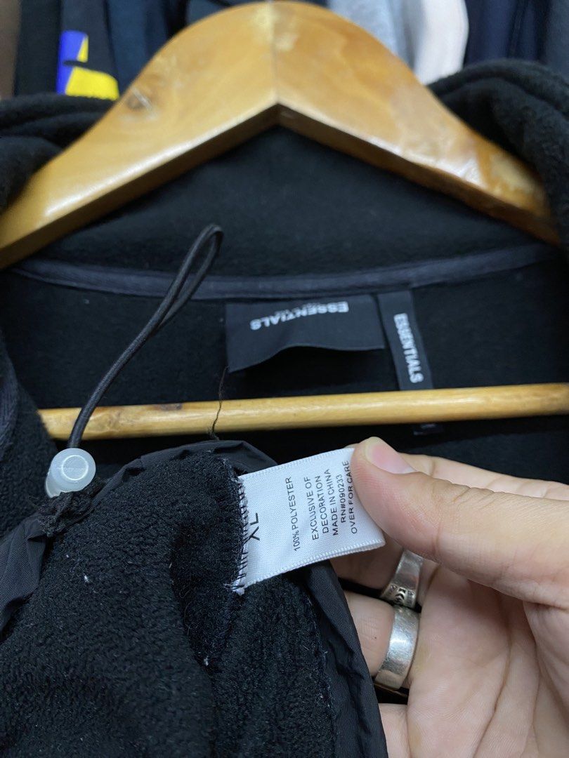 Essentials (Category: Coats, Jackets and Outerwear) located in Manila. Submitted by freshfindresale (Listing ID 1459545156, Image 3). Description: XL Very good condi Need wash 9/10 colorratw.