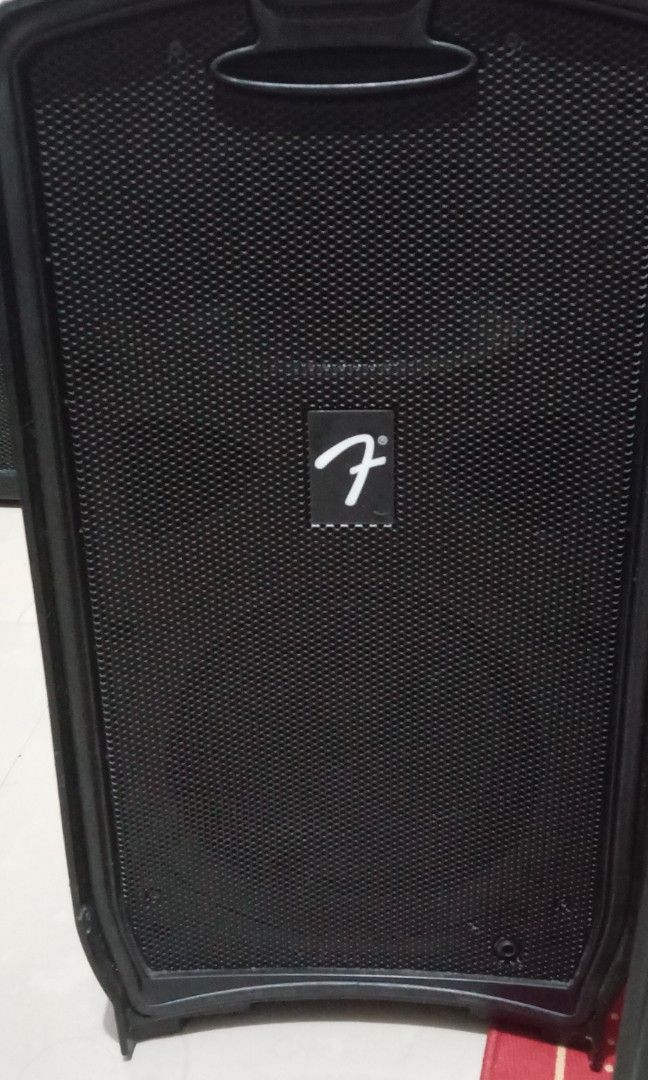 FENDER PASSPORT300 (Category: Musical Instruments) located in Agdangan. Submitted by hairulmusicalcolection (Listing ID 1459578746, Image 1). Description: .