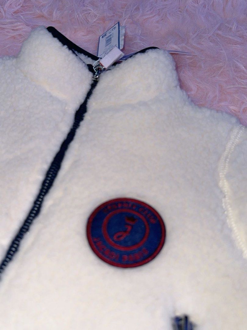 Fleece jacket (Category: Babies & Kids Fashion) located in Kuala Lumpur. Submitted by neverrush.clothes (Listing ID 1459602619, Image 2). Description: .