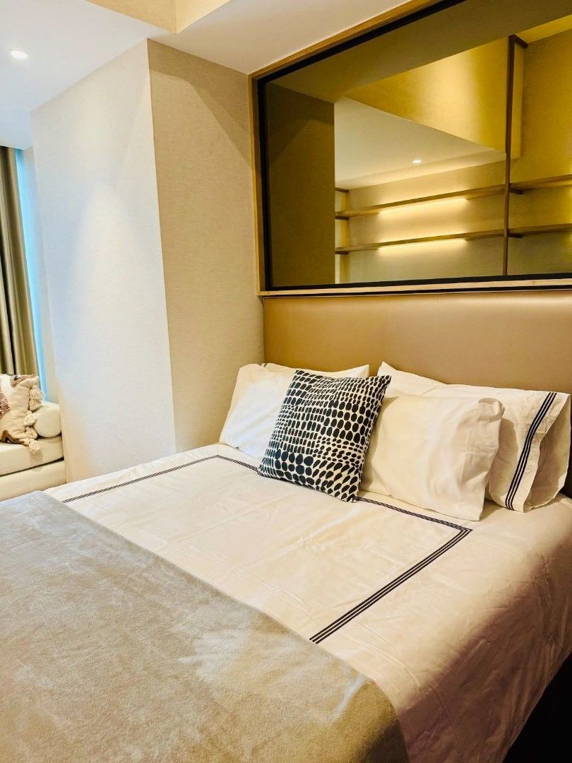 FOR RENT (Category: Apartments & Condos) located in Makati City. Submitted by mikeebuena04636 (Listing ID 1459564045, Image 1). Description: ❗️FOR LEASE ❗️ ✅Grand Hyatt Residences North 👉Location:8th Avenue ,Fort Bonifacio,Taguig ✔️Type:2BR ✔️Area:104sqm ✔️Floor:26th ✔️Furnished and Interior ✔️Toilet &Bath :2.5 ✔️No balcony ✔️Unobstructed view ✔️With maid’s room ✔️1 Parking 📌Repriced to 200,000 Viewing schedule 1-2 days notice. Thank you.