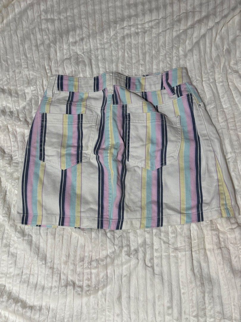 Forever 21 Striped Denim Mini Skirt (Category: Skirts) located in Quezon City. Submitted by xoxoari (Listing ID 1459604935, Image 2). Description: - Cute pastel striped denim mini skirt - Brand: Forever 21 - Button and zip closure - Size S-M Discount if getting 2 or more items! .