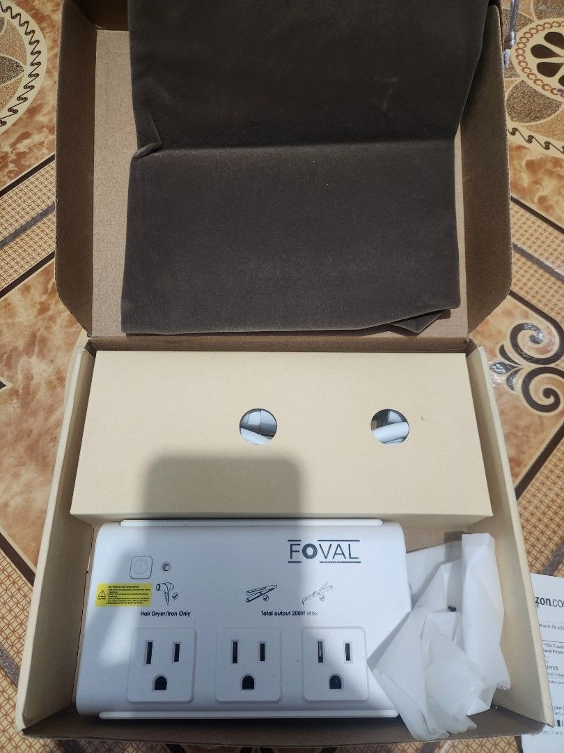 Foval Voltage Converter with Socket (Category: Electrical, Adaptors & Sockets) located in Muntinlupa City. Submitted by yanyan1888 (Listing ID 1459494488, Image 2). Description: bought from amazon never been used .