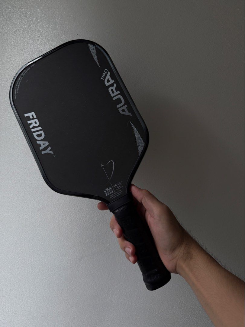 Friday Aura Pro (Category: Other Sports Equipment and Supplies) located in Taguig. Submitted by neilcortezano (Listing ID 1459688374, Image 2). Description: For sale FRIDAY AURA PRO elongated (eclipse) 1 1/2 month old No issue RFS - upgraded to a new paddle Specs: Gen 4 high-power pickleball paddle designed for aggressive play, featuring an average static weight of 8.0 oz and a 16 mm thickness Bought it at 11,500 Selling for 9,000 only.