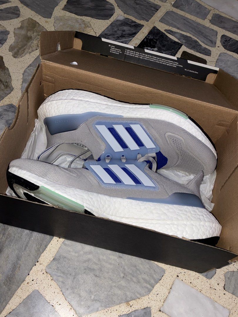 FS: Adidas Ultraboost 22 (Category: Casual Shoes) located in Manila. Submitted by josh.sd12 (Listing ID 1459623565, Image 1). Description: FOR SALE‼️ Adidas Ultraboost 22 (Running Shoes) Grey/Lucid Blue Colorway US size 10 Brand new (Unused) with box PRICE: Php 6000 (still negotiable) DM if interested 🤩.