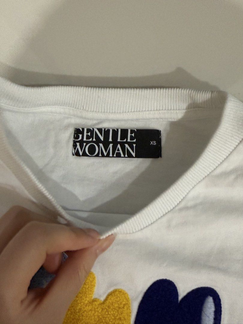 GENTLEWOMAN CROPPED TEE (Category: Shirts) located in Manila. Submitted by ksywn (Listing ID 1459626381, Image 3). Description: used once good condi from thailand FITS XS-S.
