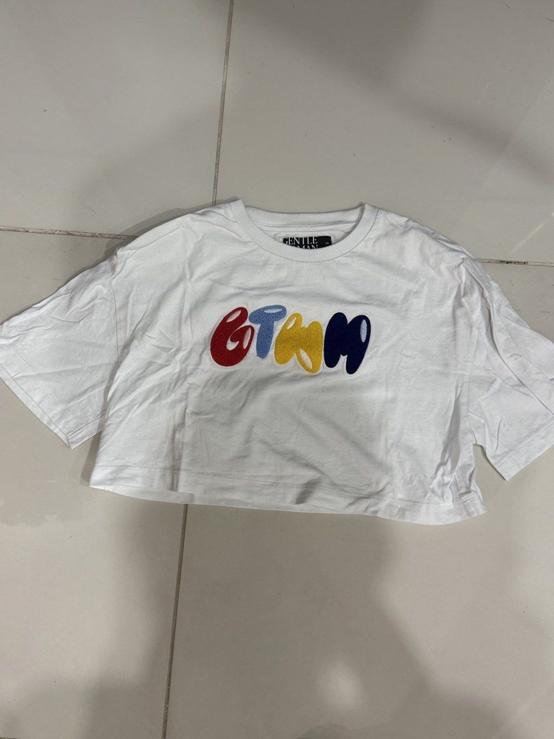 GENTLEWOMAN CROPPED TEE (Category: Shirts) located in Manila. Submitted by ksywn (Listing ID 1459626381, Image 1). Description: used once good condi from thailand FITS XS-S.
