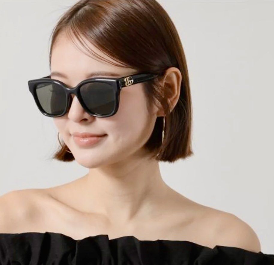 GG Gucci Sunglass (Category: Sunglasses & Eyewear) located in Muntinlupa City. Submitted by Preeluhvd (Listing ID 1459530925, Image 3). Description: It’s good as new! (worn once only) Yes, it’s original gucci sunglass. .