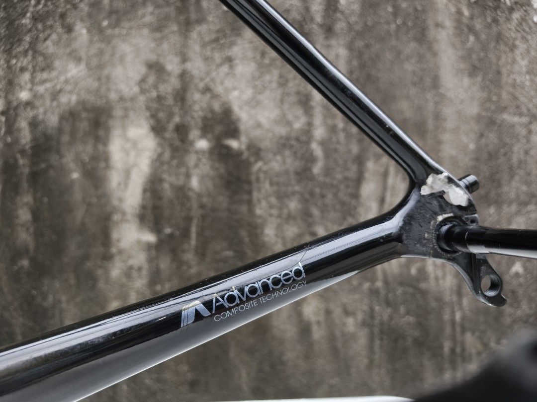 Giant TCR Carbom Disc Frameset (Category: Bicycles) located in Makati City. Submitted by heyyjayy (Listing ID 1459501070, Image 2). Description: GIANT TCR DISC CARBON FRAMESET *Includes Saddle and Carbon Integrated Dropbar DETAILS • Frame: Giant TCR Advanced Carbon • Model: TCR Advanced Disc 2 • Frame Size: Small • Material: Advanced-Grade Composite Carbon • Brake: Disc Brake • Axle: Thru-Axle • Fork: Giant Advanced-Grade Composite Carbon Fork • 