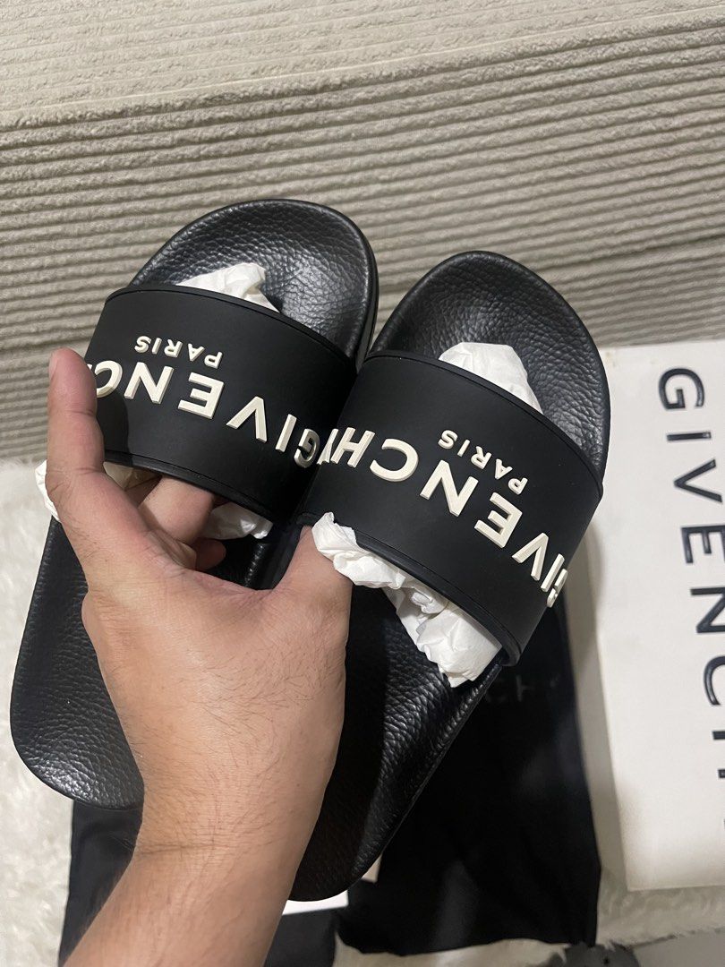 GIVENCHY SLIDES (Category: Sneakers & Footwear) located in Pasay City. Submitted by markmyluxuryph (Listing ID 1459667226, Image 2). Description: GIVENCHY SLIDES 💯 Authentic Preloved Complete with box, dust bag and tag Size: 39 | 25 cm Original Price: ₱19,500 (Greenbelt) ₱12,000 - Free shipping No return or exchange is allowed; mine if you are 100% sure. #MarkMyLuxuryPH DISCLAIMER: Mark MyLuxuryPH is not affiliated with any of the brands feature