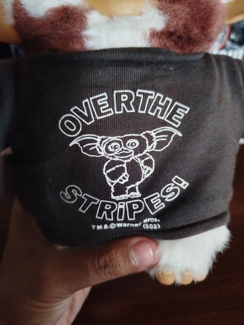 Gizmo x Over the stripes collab (Category: Designer & Blind Box Toys) located in Manila. Submitted by aj1nn (Listing ID 1459610235, Image 2). Description: Year 2000 released Gizmo collab with Over the stripes.