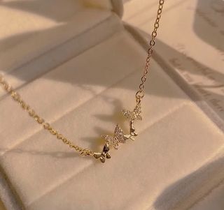 (Category: ) located in . Submitted by buysellcloset (Listing ID 1459535120, Image 1). Description: .