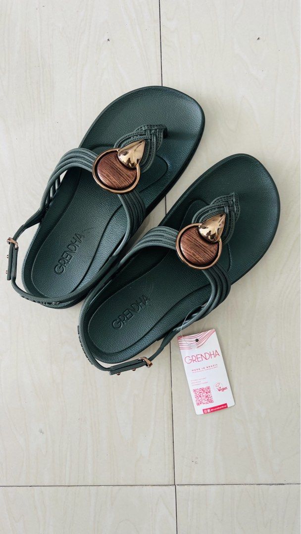 Grendha Celebrar Sandals (Category: Sandals) located in Pasay City. Submitted by mairea (Listing ID 1459538978, Image 2). Description: Rfs: not my size Size 6.