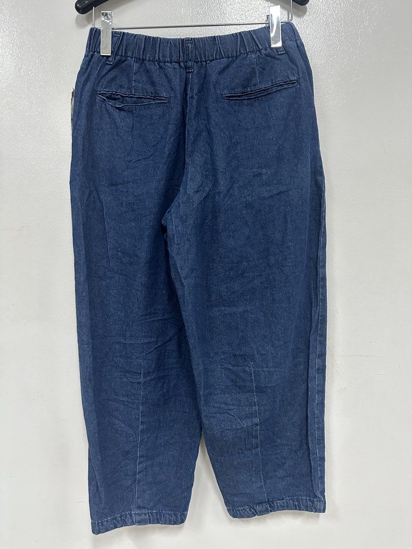 GU Denim Balloon Ankle Pants for Men (Category: Jeans) located in Mabalacat. Submitted by lasantia (Listing ID 1459624295, Image 3). Description: GU Denim Balloon Ankle Pants for Men Brandnew Condition Size: Large on tag W: 32-36” / L: 36” mop: gcash loc: pampanga courier: J&T .