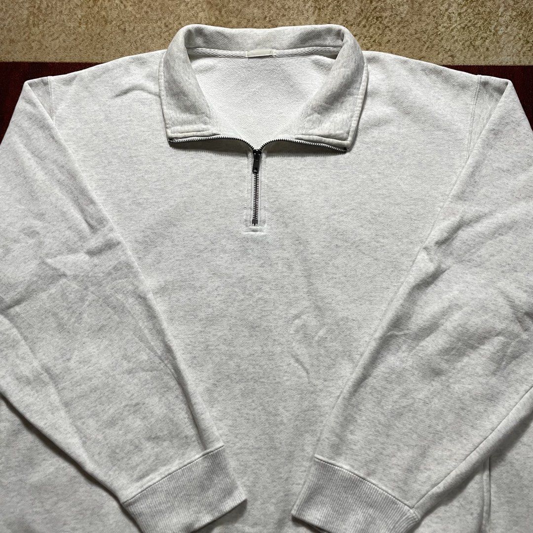 GU Grey Half Zip Sweatshirt (Category: Coats, Jackets and Outerwear) located in Puerto Princesa. Submitted by jdthrifts1 (Listing ID 1459556036, Image 2). Description: Dimes: 26x27.5 Excellent condition Color rate: 9.5/10 Some yellow stains not sure if removable 700 only PM!.