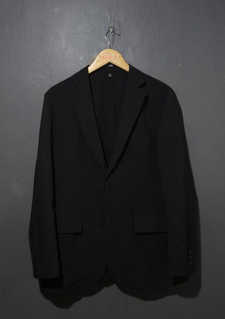 📍GU Washable Tailored Jacket (Category: Coats, Jackets and Outerwear) located in Antipolo. Submitted by simplehans (Listing ID 1459659347, Image 2). Description: ‎📍GU Washable Tailored Jacket ‎Size Medium (Black) ‎Width- 20 ‎Length- 28 ‎Excellent Condition As New ‎DIRECT MESSAGE IF INTERESTED.