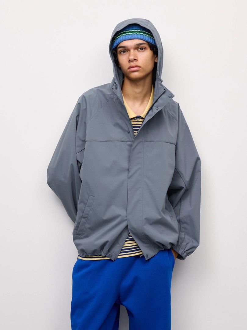 GU Windproof Shell Parka (Category: Coats, Jackets and Outerwear) located in Pasig City. Submitted by shopperandbeyond (Listing ID 1459597903, Image 3). Description: GU Windproof Shell Parka Size Large from GU Taipei .