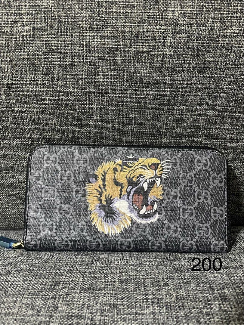 Gucci wallet Tiger (Category: Wallets & Card holders) located in Quezon City. Submitted by tresheaven (Listing ID 1459632744, Image 1). Description: .