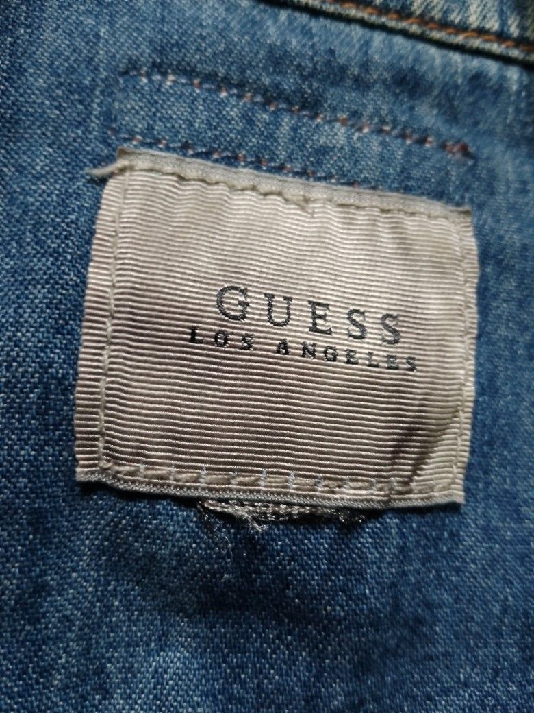 Guess Acid Washed Denim (Category: Activewear) located in Baguio. Submitted by bado.feels (Listing ID 1459605969, Image 2). Description: Size s-m 19x26 Sleeves 24.5 200+sf Baguio Loc.
