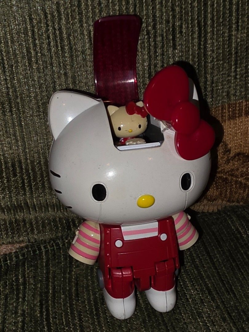 Hello Kitty Bandai Chogokin (Category: Figurines & Statues) located in Baguio. Submitted by shellcollector (Listing ID 1459608285, Image 2). Description: Hello Kitty Bandai Chogokin Diecast, heavy Missing projectile hands No stand and box 1200 Pesos Baguio shipping.