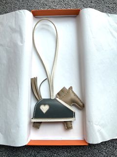 （分類：）位於 。 由 luxe.avenue 提交（商品編號 1459661779，圖片 1）。簡介： 。