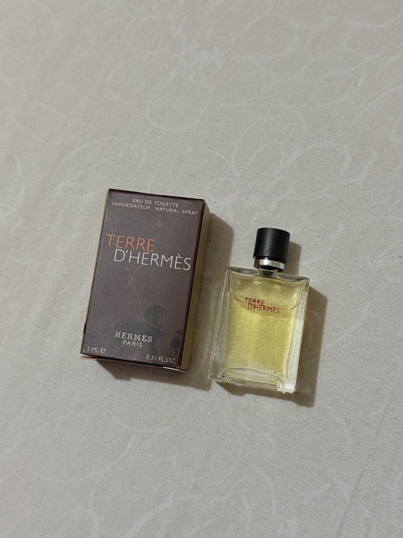 Hermes Terre D'Hermes Eau De Toilette 5ml Miniature (Category: Fragrance & Deodorants) located in San Pedro. Submitted by hanyobel (Listing ID 1459614516, Image 1). Description: - Authentic Hermes Terre D'Hermes Eau De Toilette - Miniature size: 5ml, ideal for travel or sampling - Comes in its original box - Makes a great gift.