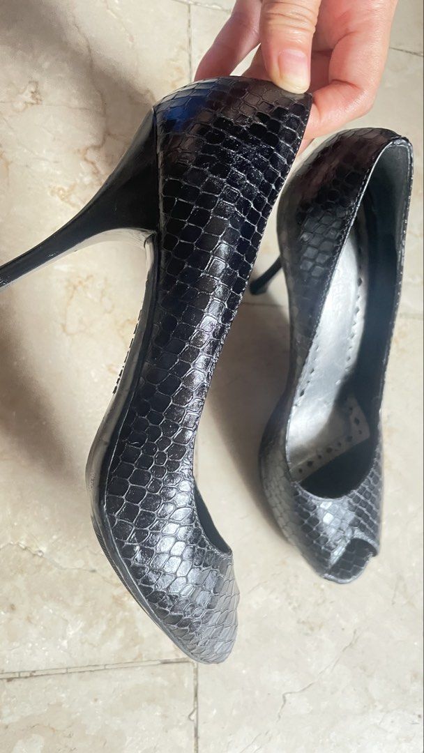 High Heels Set: Nude, Black, Red | Pre-Loved (Category: Heels) located in Manila. Submitted by practicalitynerd (Listing ID 1395177632, Image 2). Description: Add elegance to your wardrobe with these stylish high heels , perfect for formal events, office wear, or parties! Details: Beige Strappy Heels (Peep-Toe, Ankle Strap, Patent Finish) 37 US Black Peep-Toe Pumps (Textured Finish) Size 36 US Red Patent Peep-Toe Heels -Size 36 US.