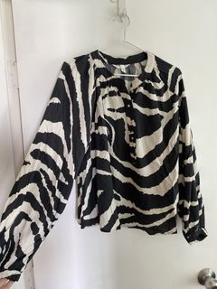 （分類：）位於 。 由 preloved_hk 提交（商品編號 1459522198，圖片 1）。簡介： 。