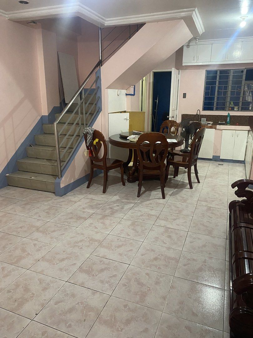House for rent pasay city (Category: Looking For) located in Manila. Submitted by nadiness (Listing ID 1459625825, Image 3). Description: House for rent pasay city 3bedroom with 2 bathrooms Parking good for one car plus motor parking With roof deck .
