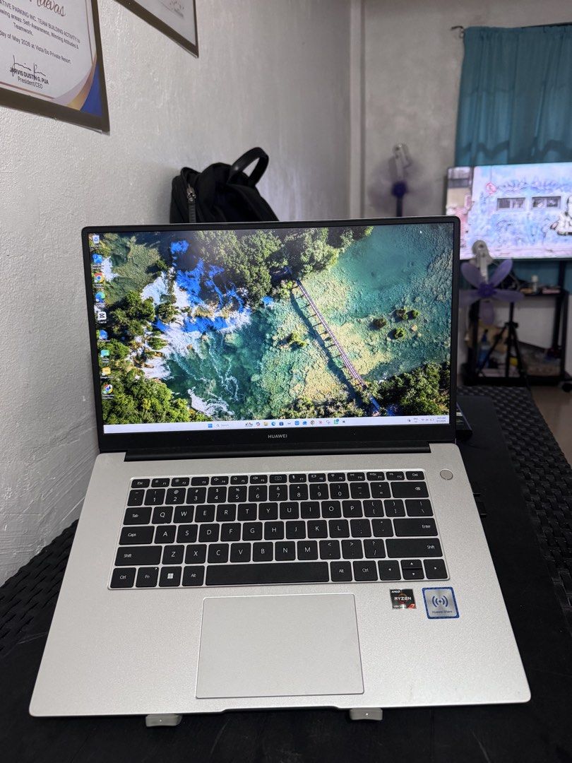 Huawei D15 (Category: Laptops & Notebooks) located in Manila. Submitted by shnytpl (Listing ID 1459541390, Image 1). Description: Huawei MateBook D 15 ✨ AMD Ryzen 7 5700U with Radeon Graphics ✨ 8GB RAM ✨ 512GB SSD (477GB usable) ✨ Windows 11 Home ✨ 15.6” Full HD display ✨ Slim & lightweight — perfect for work, school, WFH, browsing, Canva, etc. 📌 Price: ₱23,000 💰 Slightly negotiable for sure buyer 📍 Location: Rodriguez Rizal 🚚 Meet-up: Rizal,