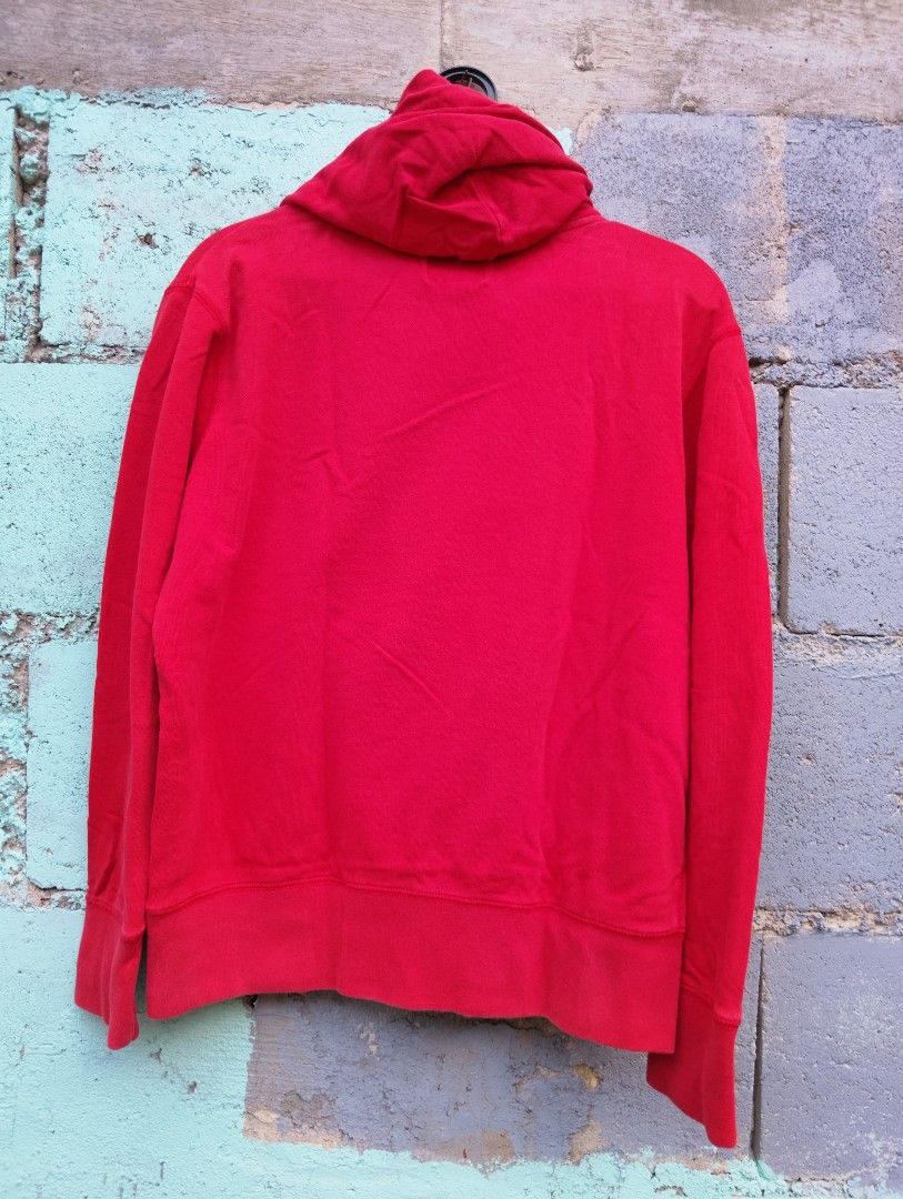 Huf Hoodie (Category: Coats, Jackets and Outerwear) located in Talisay. Submitted by c0isoja-00461 (Listing ID 1459526419, Image 2). Description: Small 19x25 Very good condition stain issue hood part add sf.