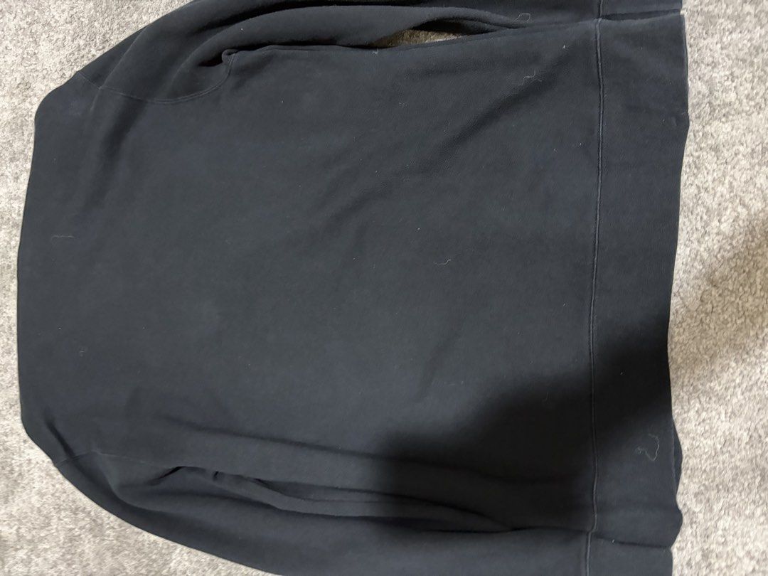 HUF Hoodie (Category: Coats, Jackets and Outerwear) located in Paranaque City. Submitted by jaietyrone04915 (Listing ID 1459646493, Image 2). Description: .