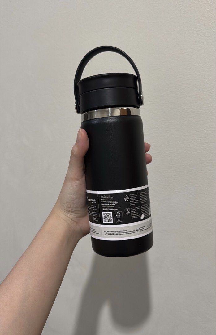 Hydroflask 16oz with Wide Flex Sip Lid in Black (Category: Water Bottles & Tumblers) located in Quezon City. Submitted by laraveee (Listing ID 1459560922, Image 2). Description: with Travel Club PH Gift Box MOP: BPI/GCash MOD: Grab/Lalamove c/o buyer.