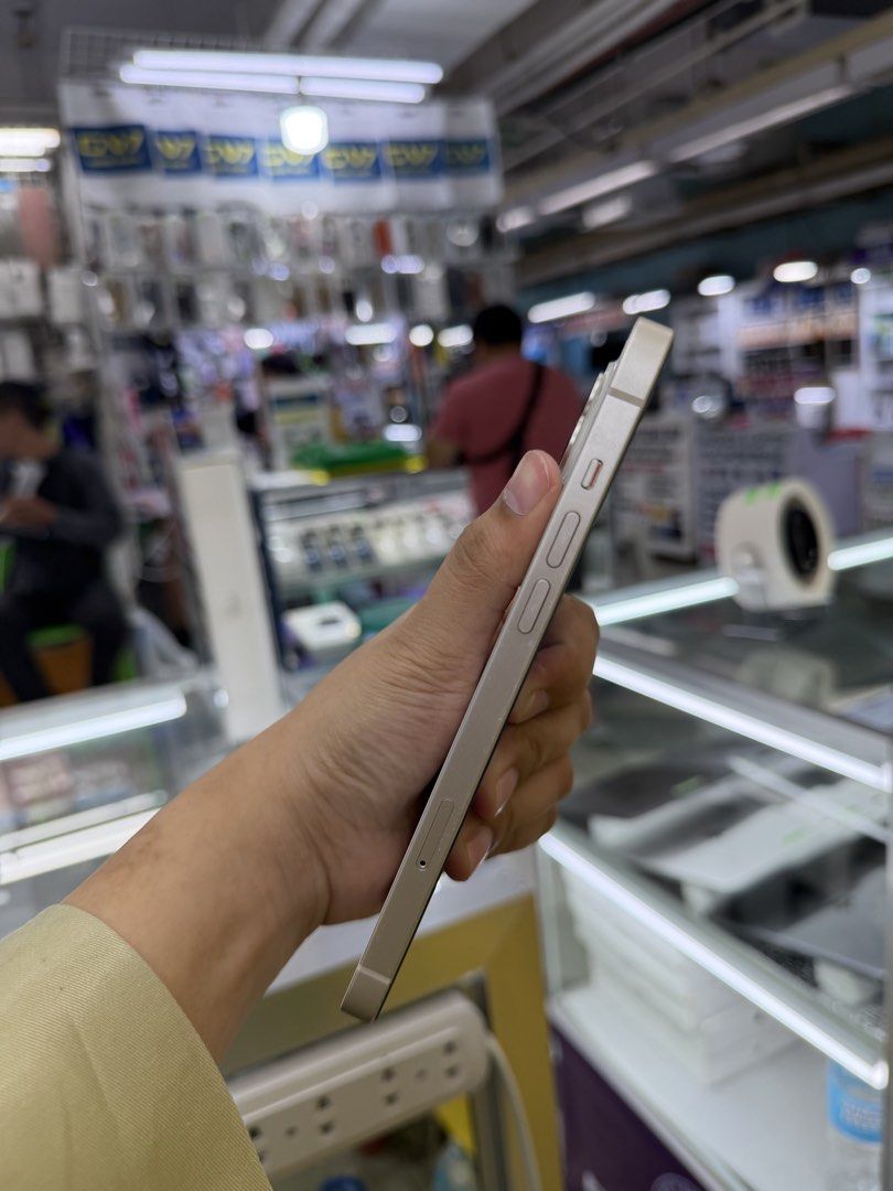 iPhone 14 Plus 128GB Factory Unlock No Issue Secondhand (Category: iPhone 14 Series) located in Pasig City. Submitted by FarAndRayShop (Listing ID 1459564224, Image 3). Description: OPEN FOR SWAP/SELLING/BUYING (RFS: Buy and Sell) Price: 24,499 iPhone 14 Plus 128GB •FACTORY UNLOCK •NO HIDDEN ISSUES •TEST TO SAWA •Authentic Phone Physical store in Greenhills Shopping Center XD-09 Stall Number Look For Rayray Or Anika NO CASH INSTALLMENT We are ope