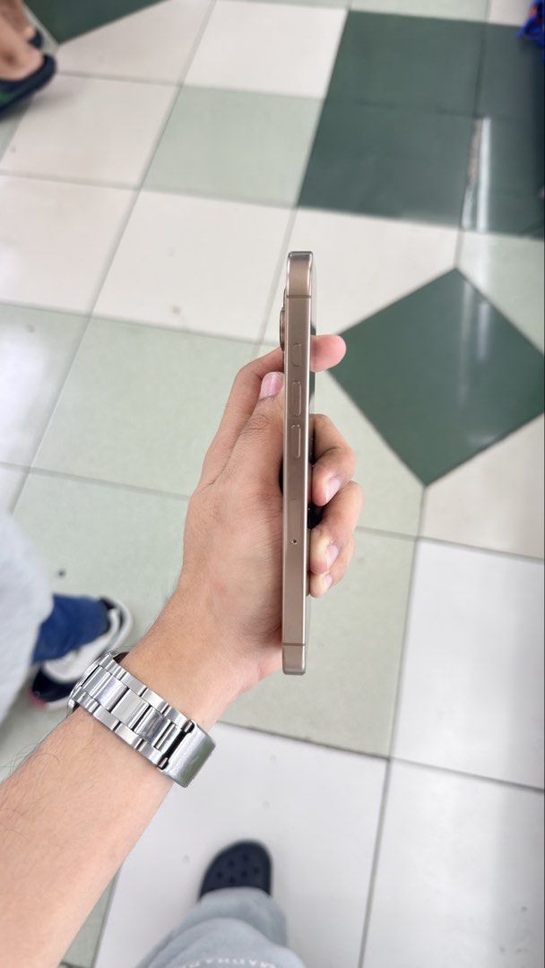 iPhone 16 Pro 128gb 100% BH HK Variant Dual sim (Category: iPhone 16 Series) located in Manila. Submitted by carimgadgets (Listing ID 1459653161, Image 2). Description: .