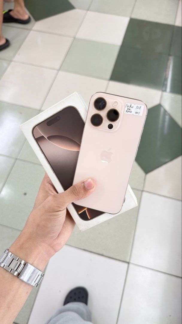 iPhone 16 Pro 128gb 100% BH HK Variant Dual sim (Category: iPhone 16 Series) located in Manila. Submitted by carimgadgets (Listing ID 1459653161, Image 1). Description: .