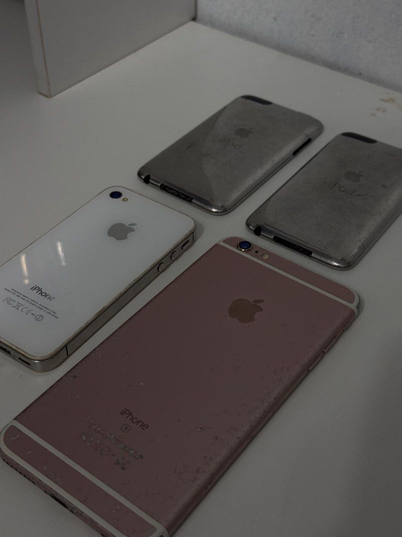 Iphone 6splus, Iphone 4s, Ipod touch (for free) (Category: iPhone 6 Series) located in Echague. Submitted by eightcrafts (Listing ID 1459637063, Image 1). Description: SELLING AS IS IPHONE 6s plus and IPHONE 4s WORKING (needs charge and needs to be unlocked cant remember yung password ko jan) ipod touch 2pcs are for free THESE UNIT ARE MINE I DONT USE THEM ANYMORE .