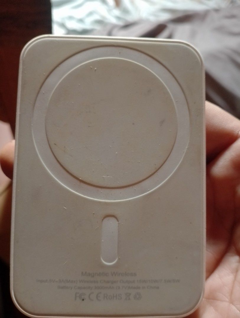Iphone charger module (Category: Batteries & Power Banks) located in Manila. Submitted by paul281 (Listing ID 1459545089, Image 2). Description: .