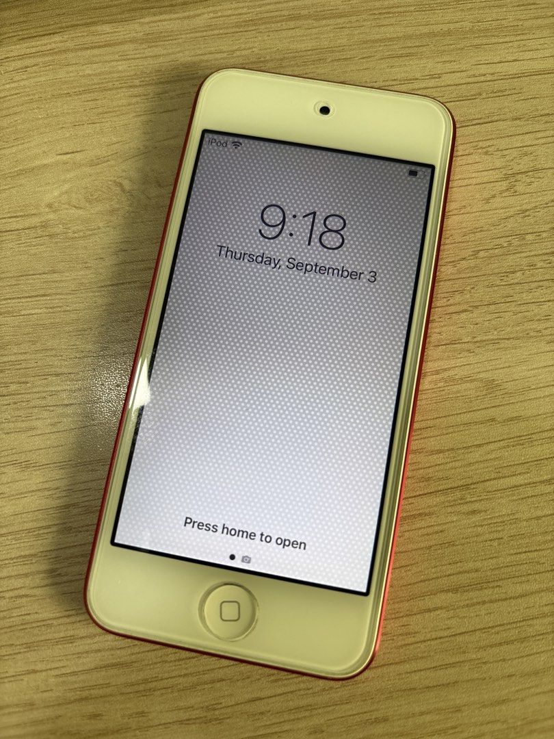 iPod Touch 7th Gen 32gb (For Swap Only) (Category: Portable Music Players) located in Rizal. Submitted by dubu25 (Listing ID 1459531160, Image 1). Description: iPod Touch 7th Gen for Swap Only -Issues shown in pics 4&5. Minor scratch on the screen (pic 4) and some white spots at the top (pic 5) -Other than that, all good. See the battery health info (3rd pic) I am looking for iPod touch 7th Gen in color black. If you have one and would like to sw
