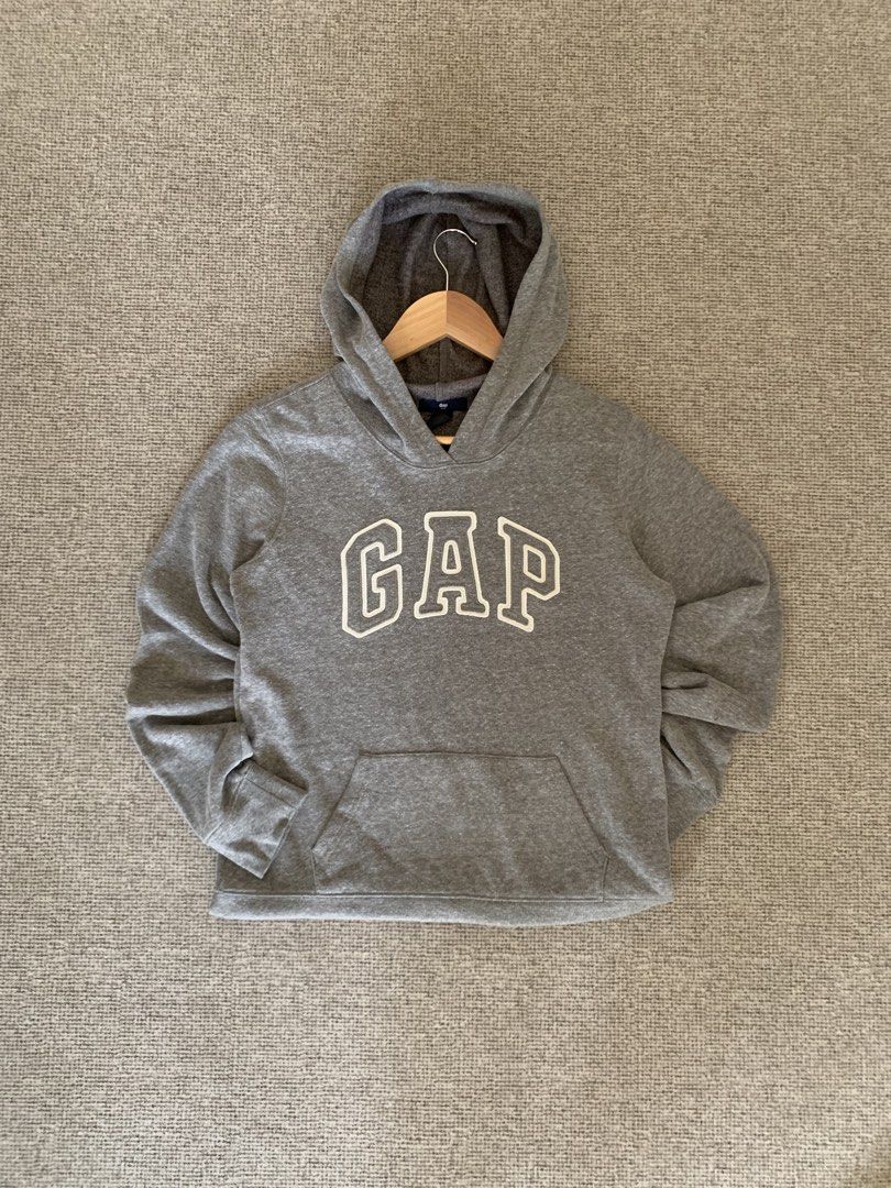 jacket Gap (Category: Coats, Jackets and Outerwear) located in Kuala Lumpur. Submitted by akmalimam11111 (Listing ID 1459582520, Image 1). Description: condotion 8/10 berminat pm.