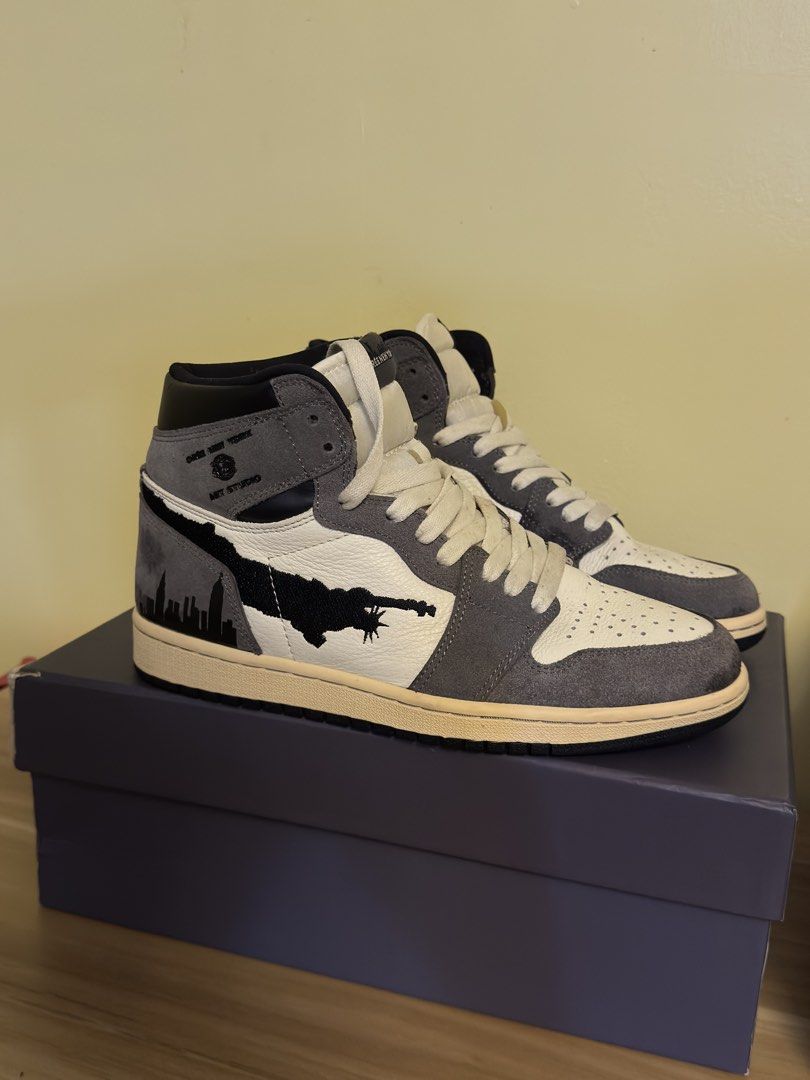 JORDAN OREEE NEW YORK ART STUDIO (Category: Casual Shoes) located in Cavite. Submitted by grand_ralph (Listing ID 1459687736, Image 2). Description: JORDAN OREEE NEW YORK ART STUDIO size 10 used good us brandnew condition P11k silang cavite loc.