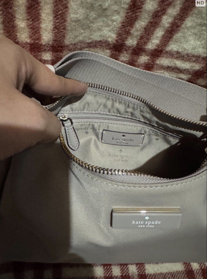 Kate spade shoulder bag taupe (Category: Shoulder Bags) located in San Pedro. Submitted by am06_ (Listing ID 1459564828, Image 2). Description: Pm for more pictures Negotiable.