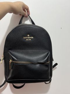 (Category: ) located in . Submitted by mini_closet_shoppe (Listing ID 1459656919, Image 1). Description: .
