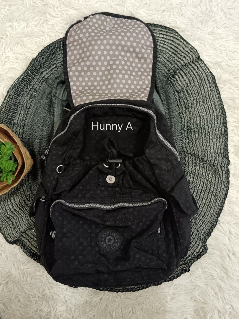 Kipling Backpack (Category: Backpacks) located in Kuala Lumpur. Submitted by hunny659447018 (Listing ID 1459592428, Image 3). Description: Kipling Backpack 🖤 Black colour available. Details & close-up photos are shown in the pictures. Interested? Feel free to proceed with chat 😊.
