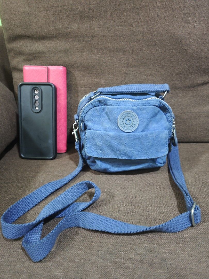 Kipling mini sling/backpack (Category: Cross-body Bags) located in Pili. Submitted by zaneombao03491 (Listing ID 1459508085, Image 1). Description: .