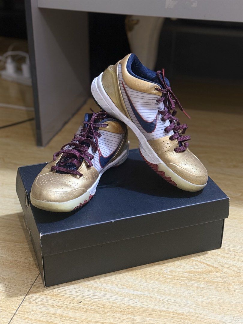 KOBE IV PROTRO “Gold Medal” Size 8.5M (Category: Sneakers) located in Manila. Submitted by adrian0829 (Listing ID 1459671077, Image 1). Description: Kobe IV Protro “Gold Medal” Size: 8.5M ; 10W (can fit 9M) true to size 5x lang nagamit (3 sa rubber, 2 sa tabla) (kita din naman sa outsole if gamit na gamit na, if gamit na gamit na maninilaw yan) w/ og box (no plastic) (w/ og insole and shoelace) can cashback if proven fake RFS: Need Money Issues: 